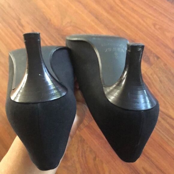 Brighton Black low closed toe pumps with bow made in Italy size 8 - Picture 5 of 6